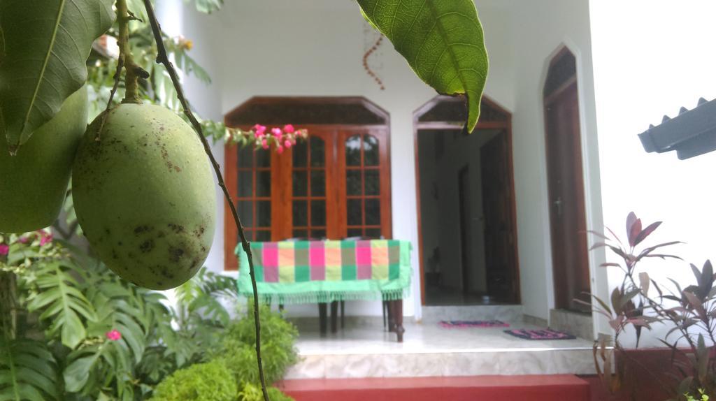 Aluthgedara Guest House Unawatuna Exterior foto